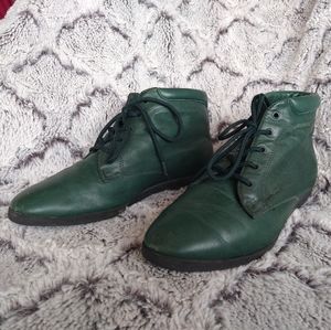 90s Emerald Green Leather Ankle Booties 7.5